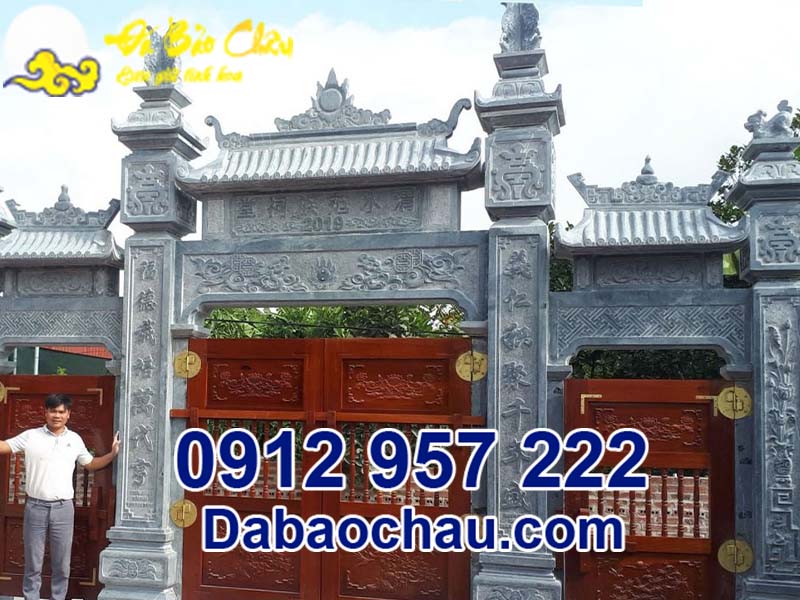 Cổng chùa chế tác bằng đá xanh Thanh Hóa