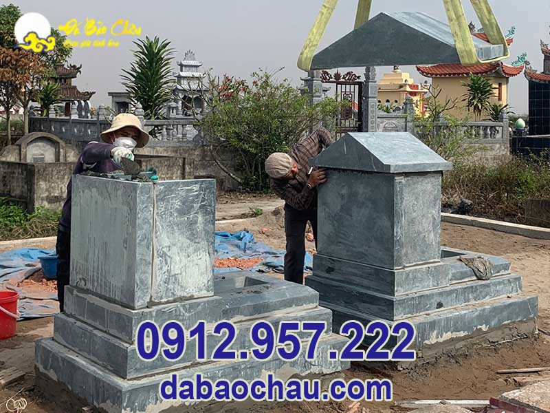 Quá trình lắp đặt mộ đá xanh rêu tại Thái Bình