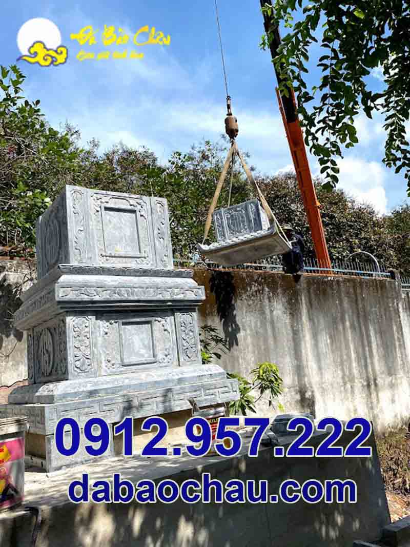 Tiếp tục lắp đặt công trình tháp mộ đá tại Kiên Giang
