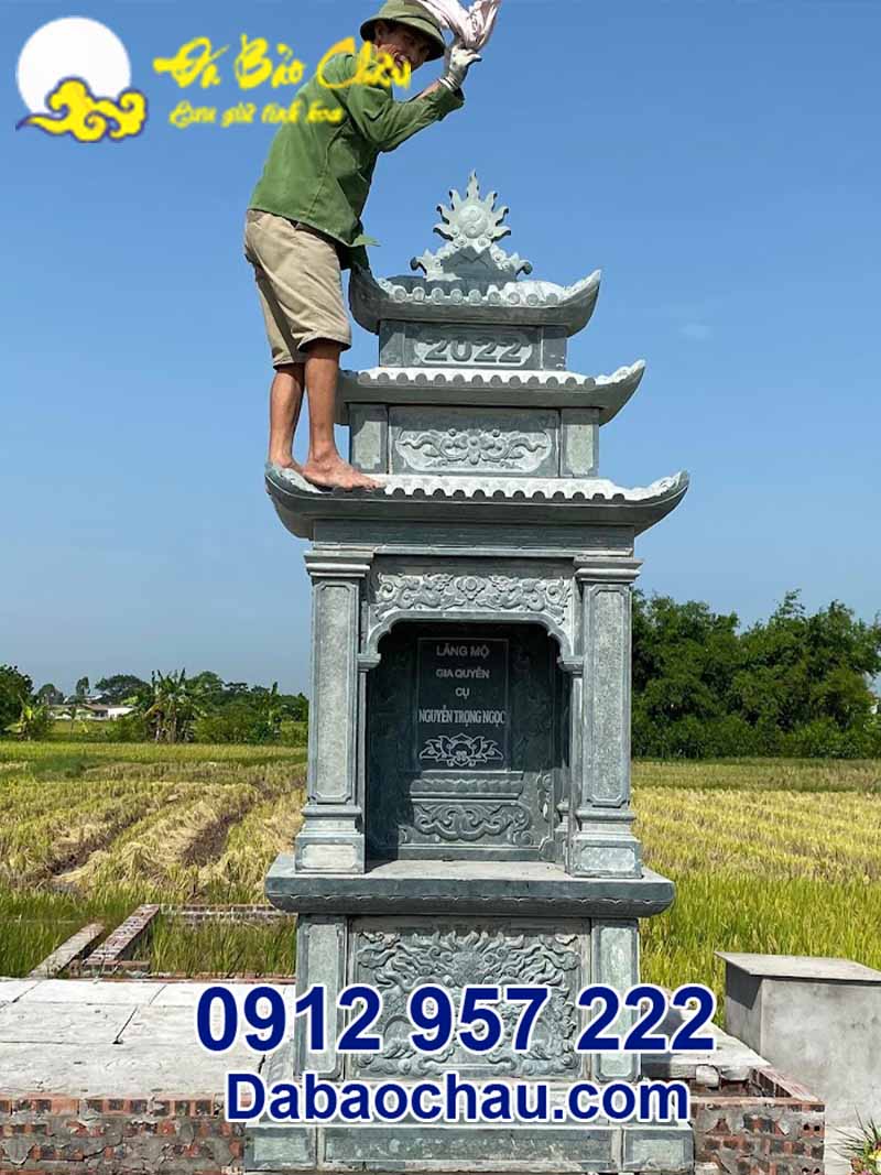 Hoa văn đầu Rồng trên thân mẫu mộ đá để tro cốt tại Quảng Ngãi 