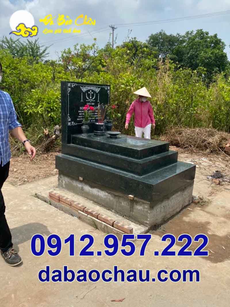 Đá xanh hoa cương được dùng trong chế tác lăng mộ đá đẹp tại Đà Nẵng