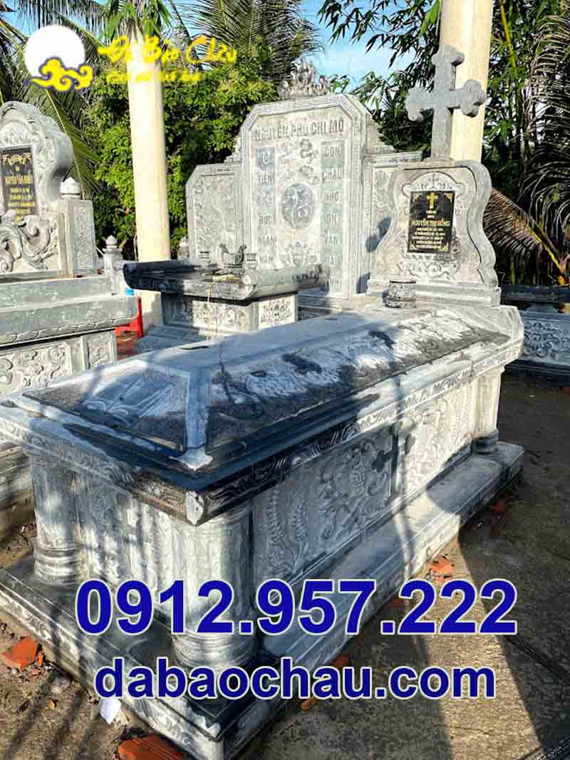 Lắp đặt công trình khu lăng mộ đá tại Tiền Giang hy vọng ông bà tổ tiên có nơi yên nghỉ bình an