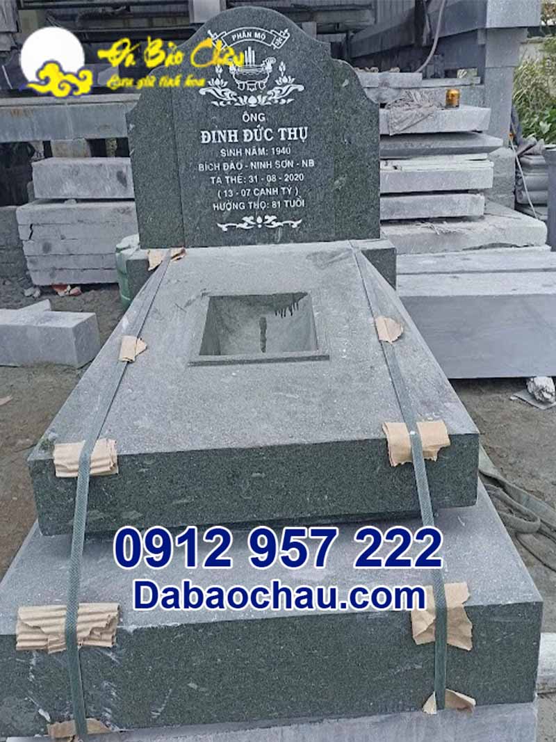 Mẫu mộ đá để tro cốt tại Bình Thuận bằng đá hoa cương