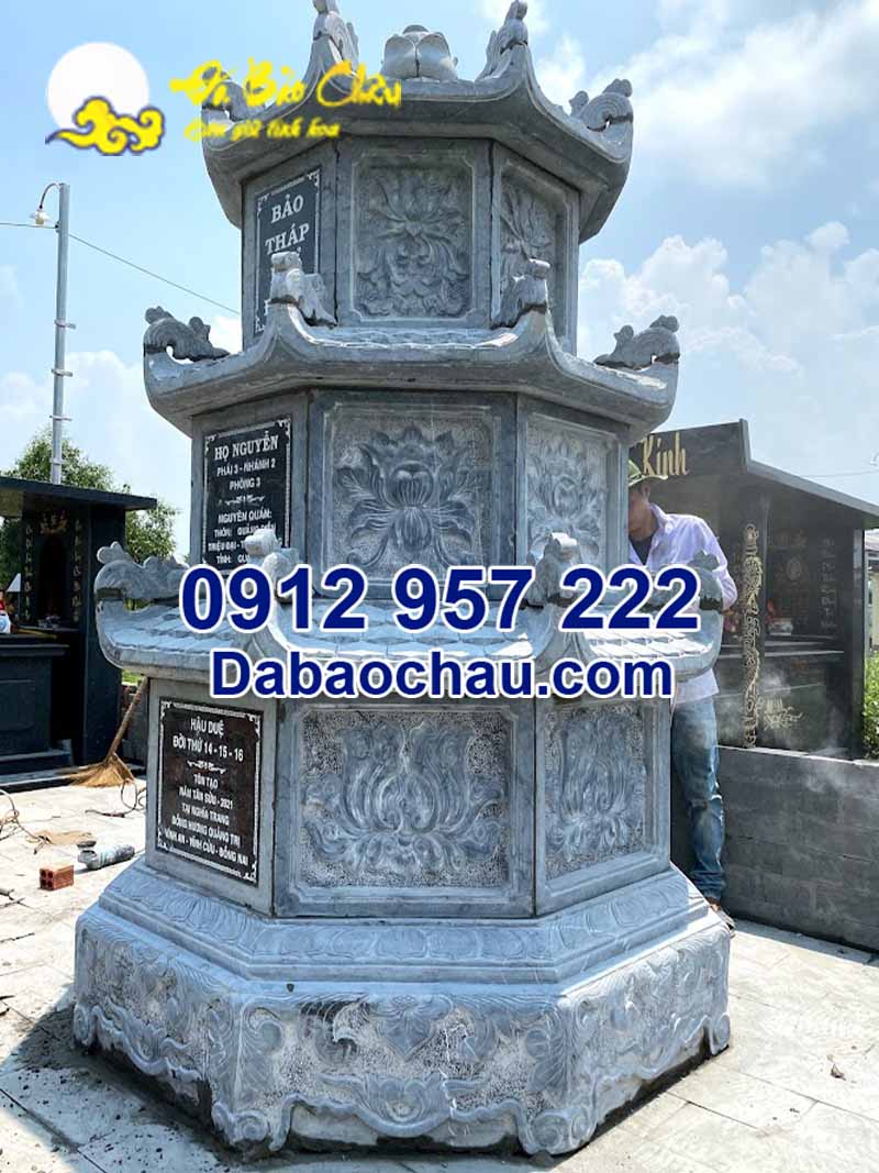 Trang trí tháp thờ cốt bằng đá Phú Yên Bình Định bằng hoa văn sắc sảo
