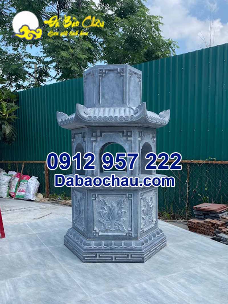 Từng tầng của tháp đá am thờ cốt tại Lâm Đồng dần được hoàn thiện