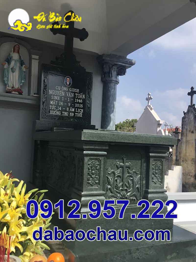 Chất liệu mộ đá công giáo Sài Gòn Vũng Tàu chế tác từ đá xanh rêu