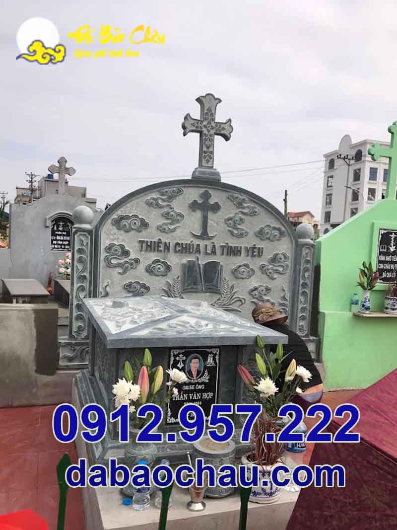 Mẫu mộ đạo công giáo bằng đá Sài Gòn Vũng Tàu chế tác từ đá nguyên khối