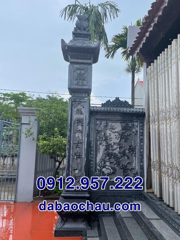 Mẫu cột đá đồng trụ hiên nhà thờ họ Quảng Ninh