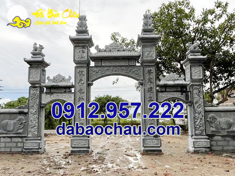 Cổng tam quan đá tại Lâm Đồng Đắk Lắk Kon Tum với hoa văn độc đáo