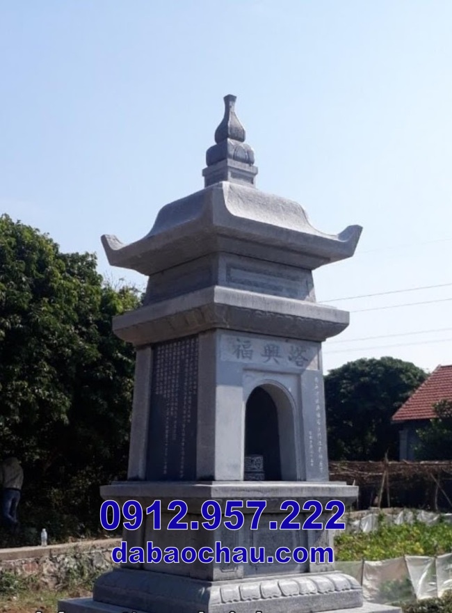 Mẫu mộ tháp bằng đá tại Bà Rịa Vũng Tàu