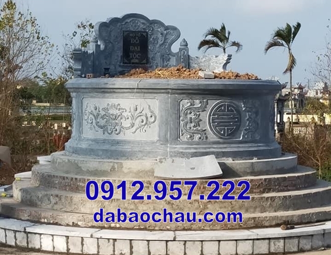 mẫu mộ đá tròn tại Ninh Thuận