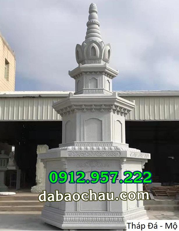 Mộ tháp đá phật giáo tại An Giang